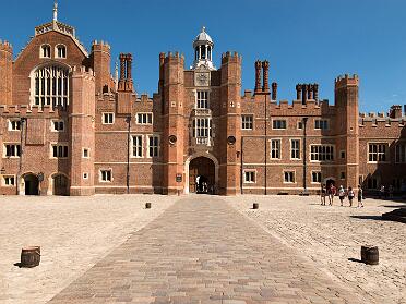 London IoW Portsmouth August 2018